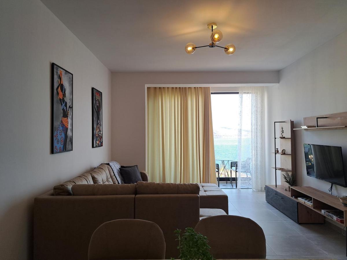 Mamani Apartments Saranda Exterior photo
